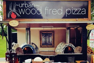 urban-wood-fired-pizza-truck